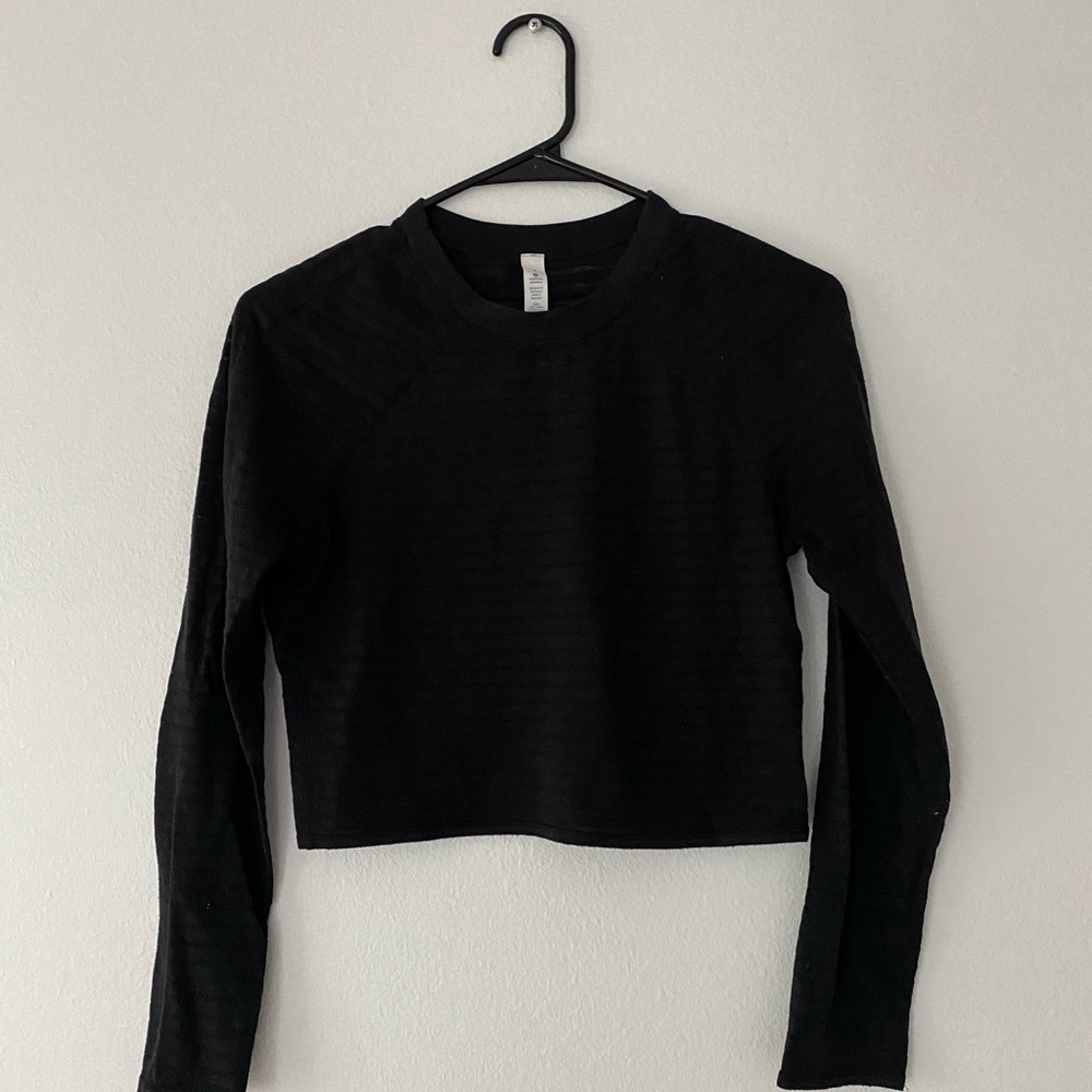 Lululemon long sleeve crop top